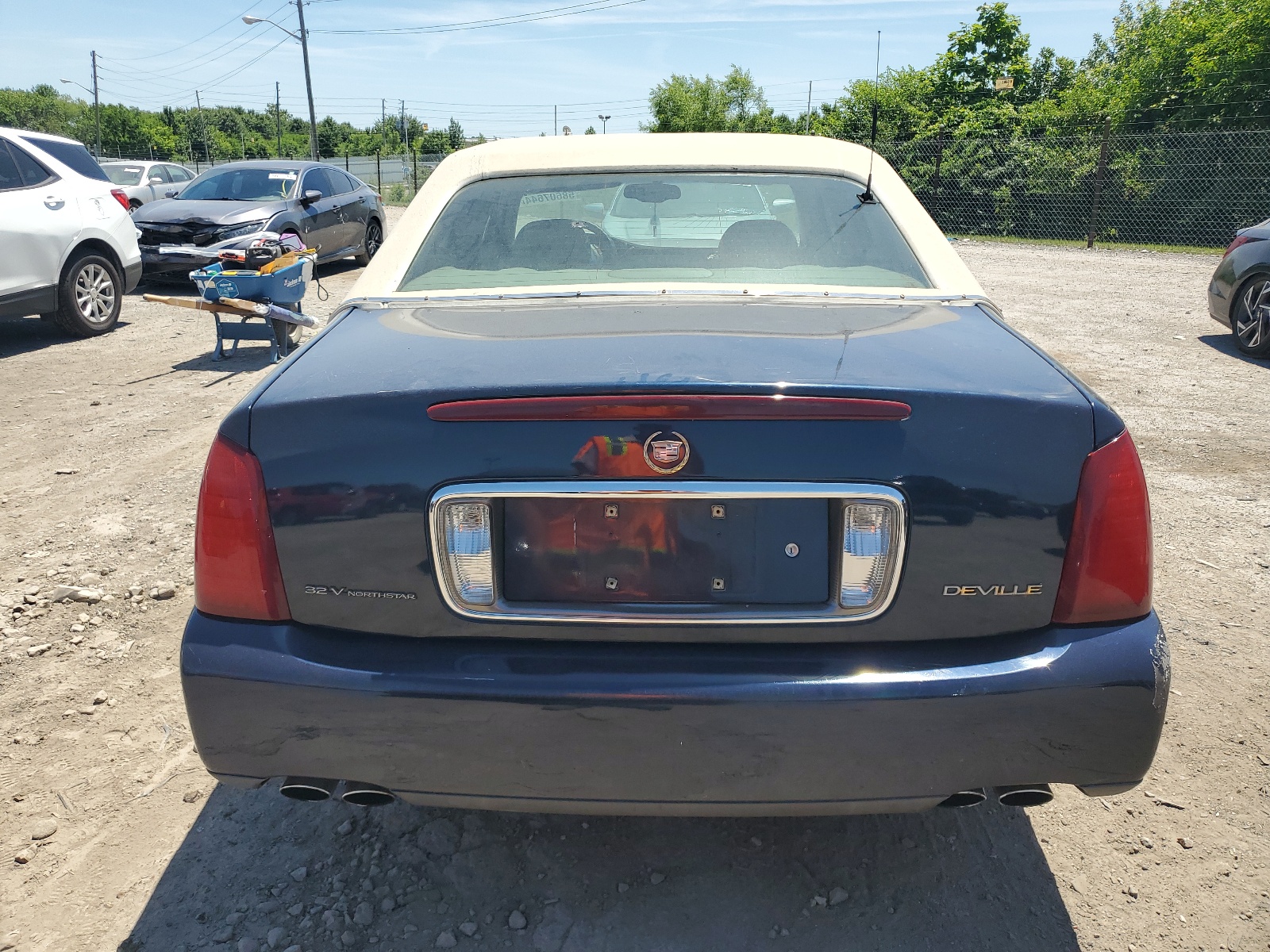 1G6KD54Y52U217570 2002 Cadillac Deville