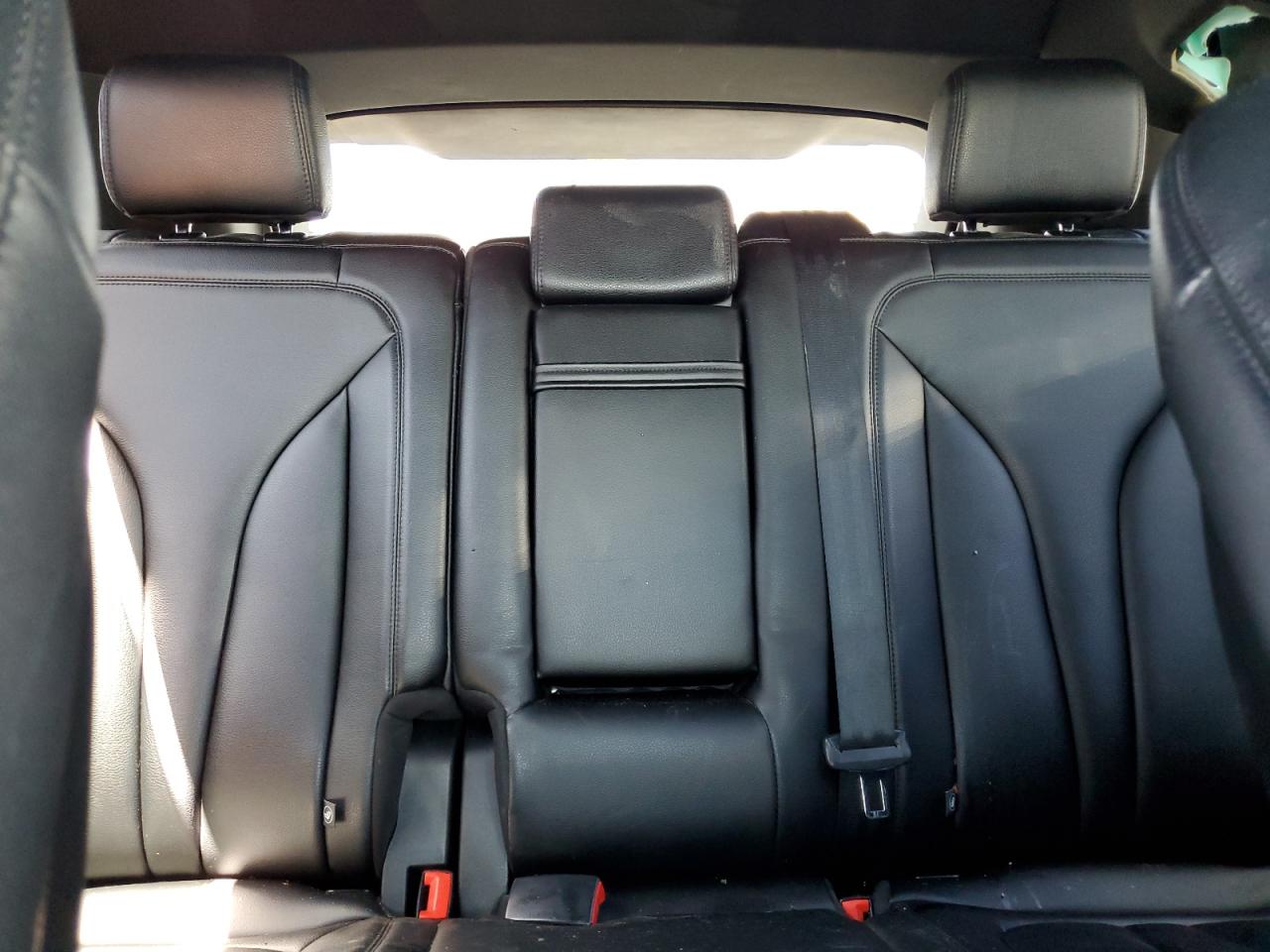 2016 Lincoln MKX - Image 10