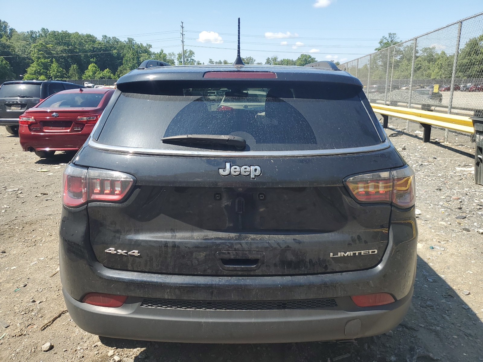 3C4NJDCB4JT372582 2018 Jeep Compass Limited