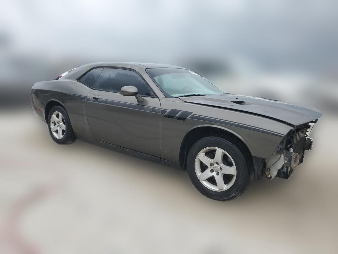 2B3CJ4DV8AH157491 2010 Dodge Challenger Se