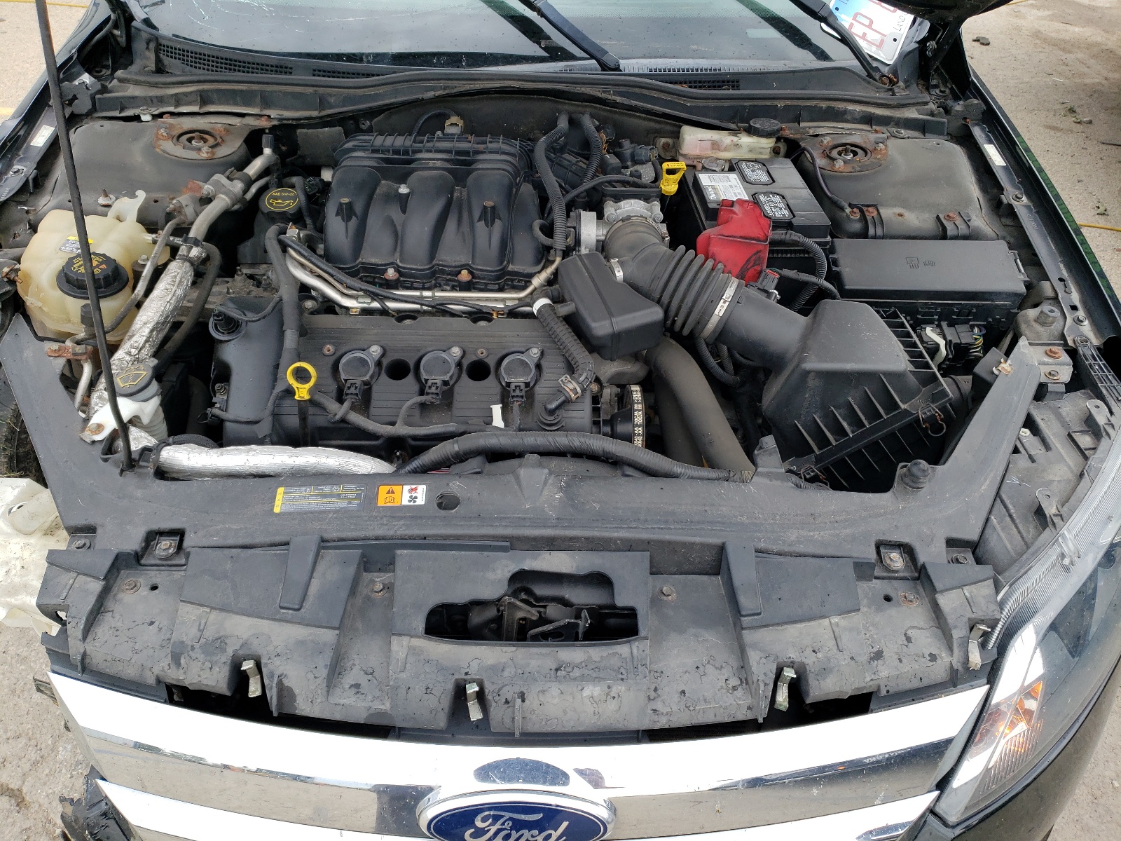 3FAHP0HG1BR115845 2011 Ford Fusion Se