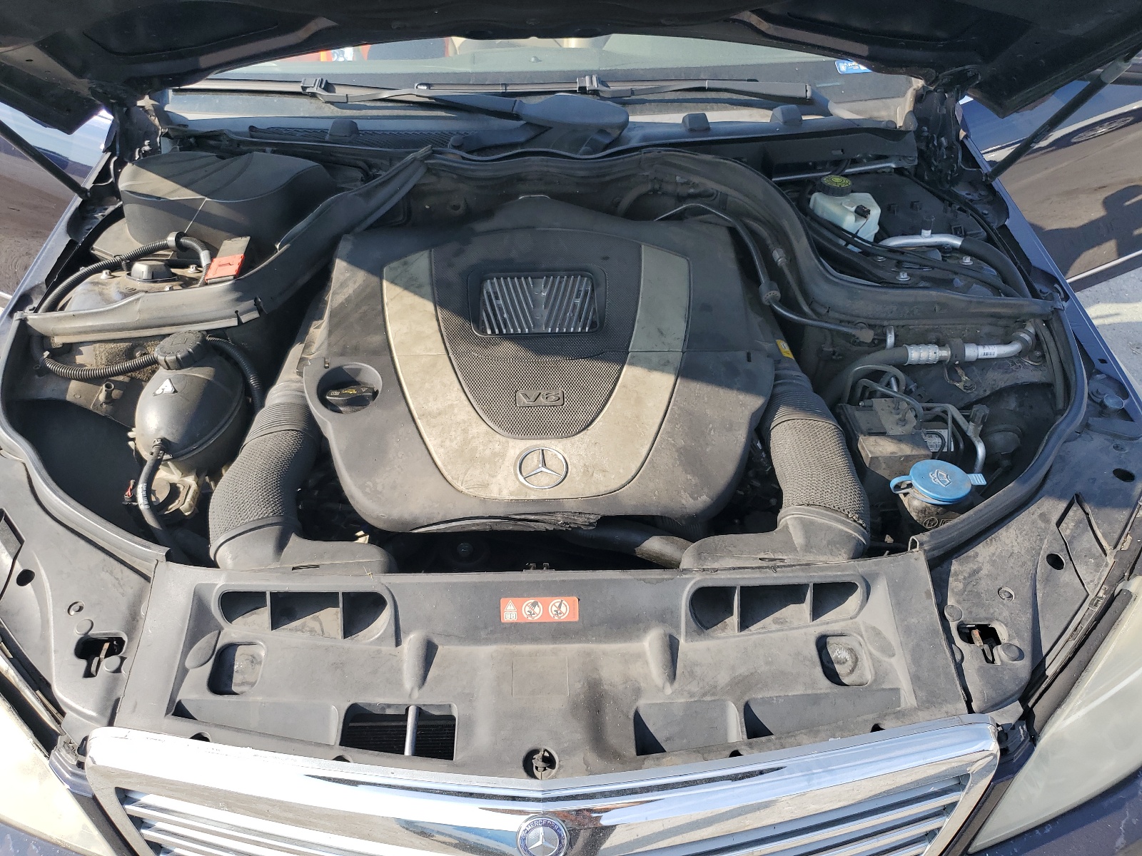 WDDGF8BBXAF417074 2010 Mercedes-Benz C 300 4Matic