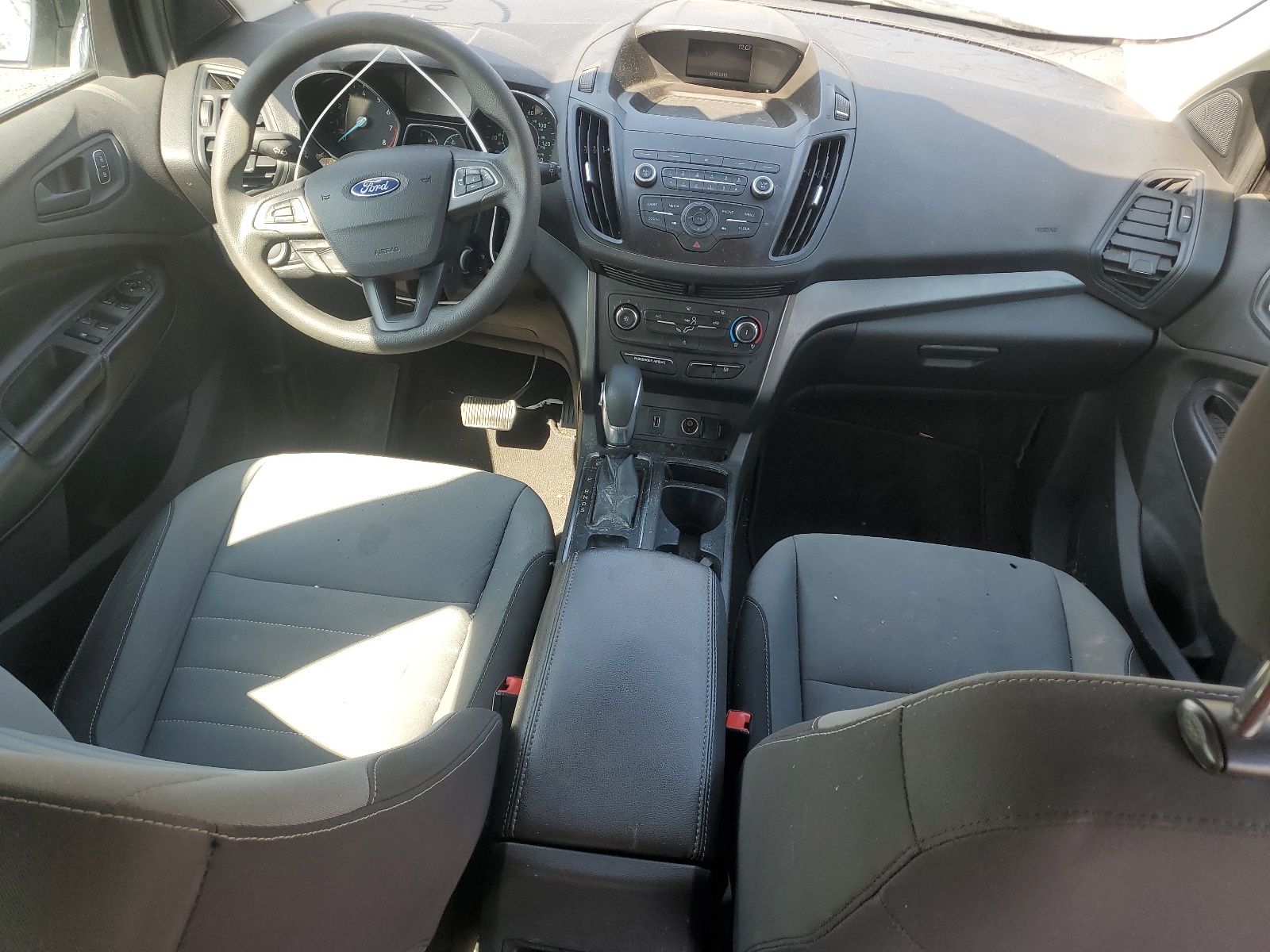 1FMCU0F74KUA07966 2019 Ford Escape S