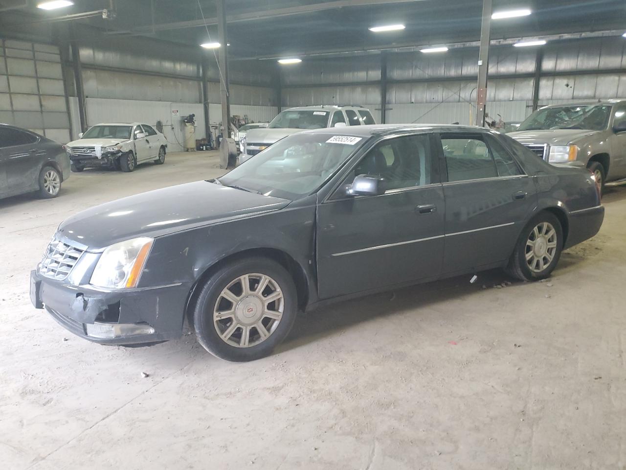 2009 Cadillac DTS - Image 1