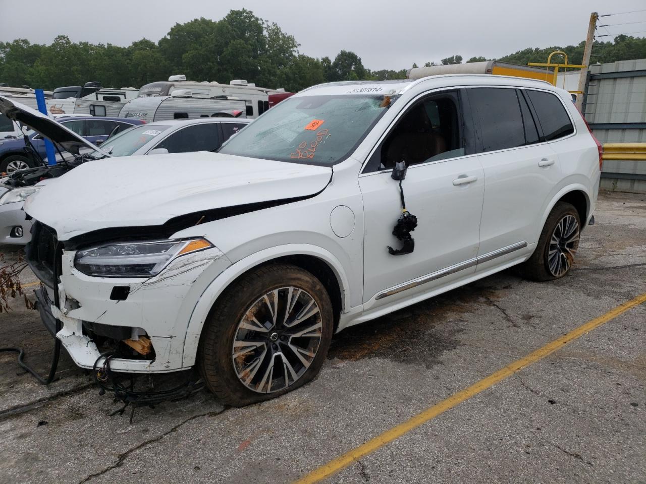 2021 Volvo Xc90 T8 Recharge Inscription Express продається в Kansas City, KS - Front End