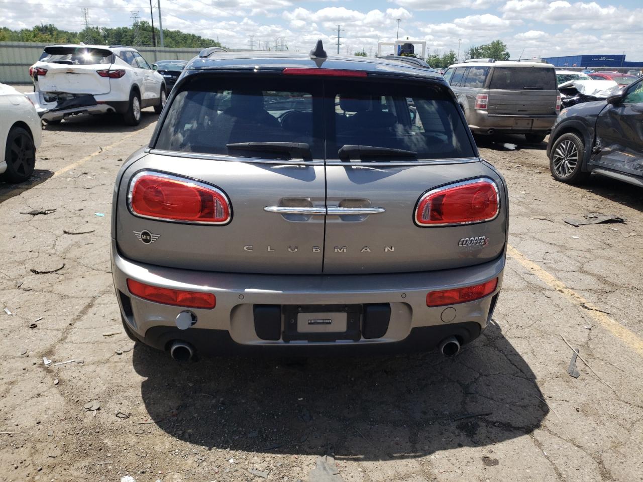 2019 Mini Cooper S Clubman All4 VIN: WMWLU5C55K2L11174 Lot: 60347844