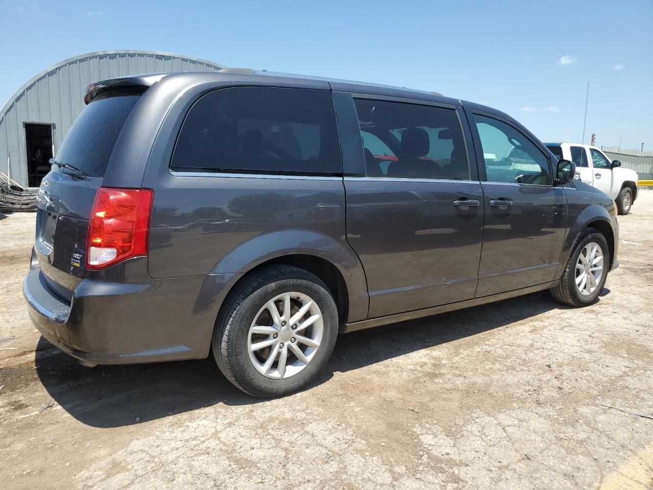 2C4RDGCG9JR342390 2018 Dodge Grand Caravan Sxt