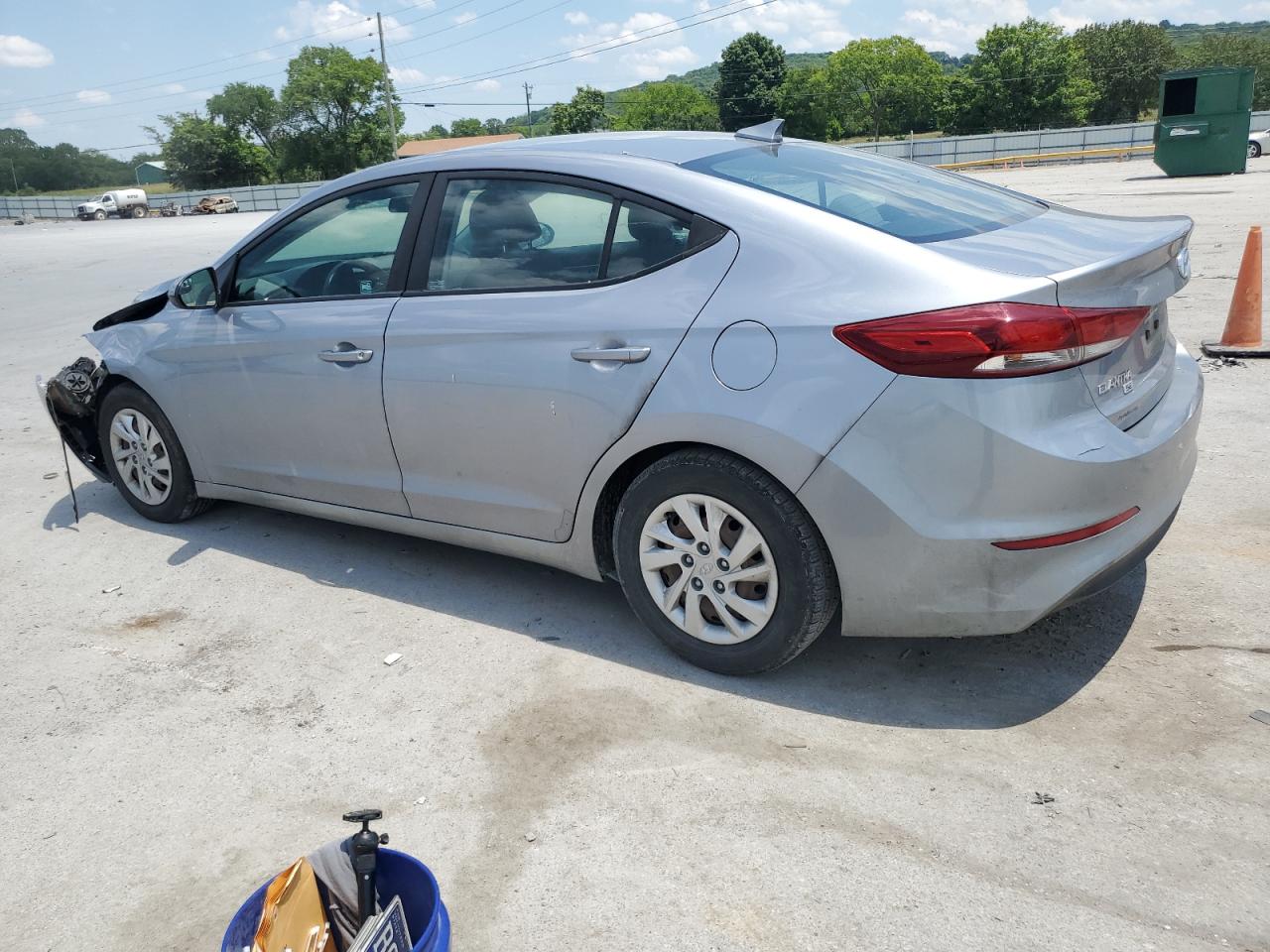 5NPD74LF4HH194079 2017 HYUNDAI ELANTRA - Image 2