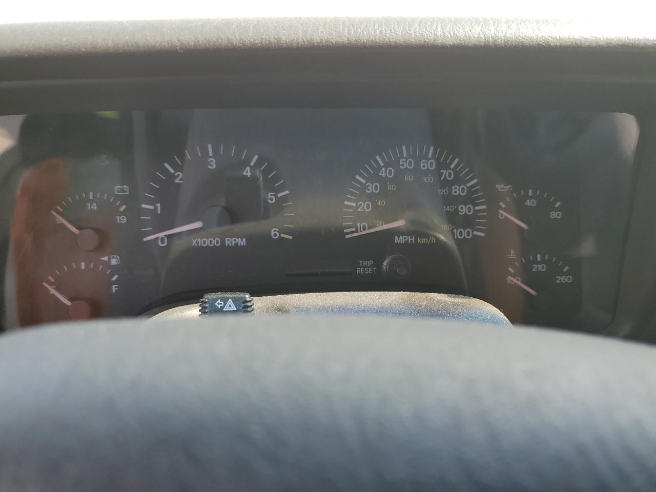 2001 Jeep Cherokee Sport VIN: 1J4FT48S21L562555 Lot: 58156344