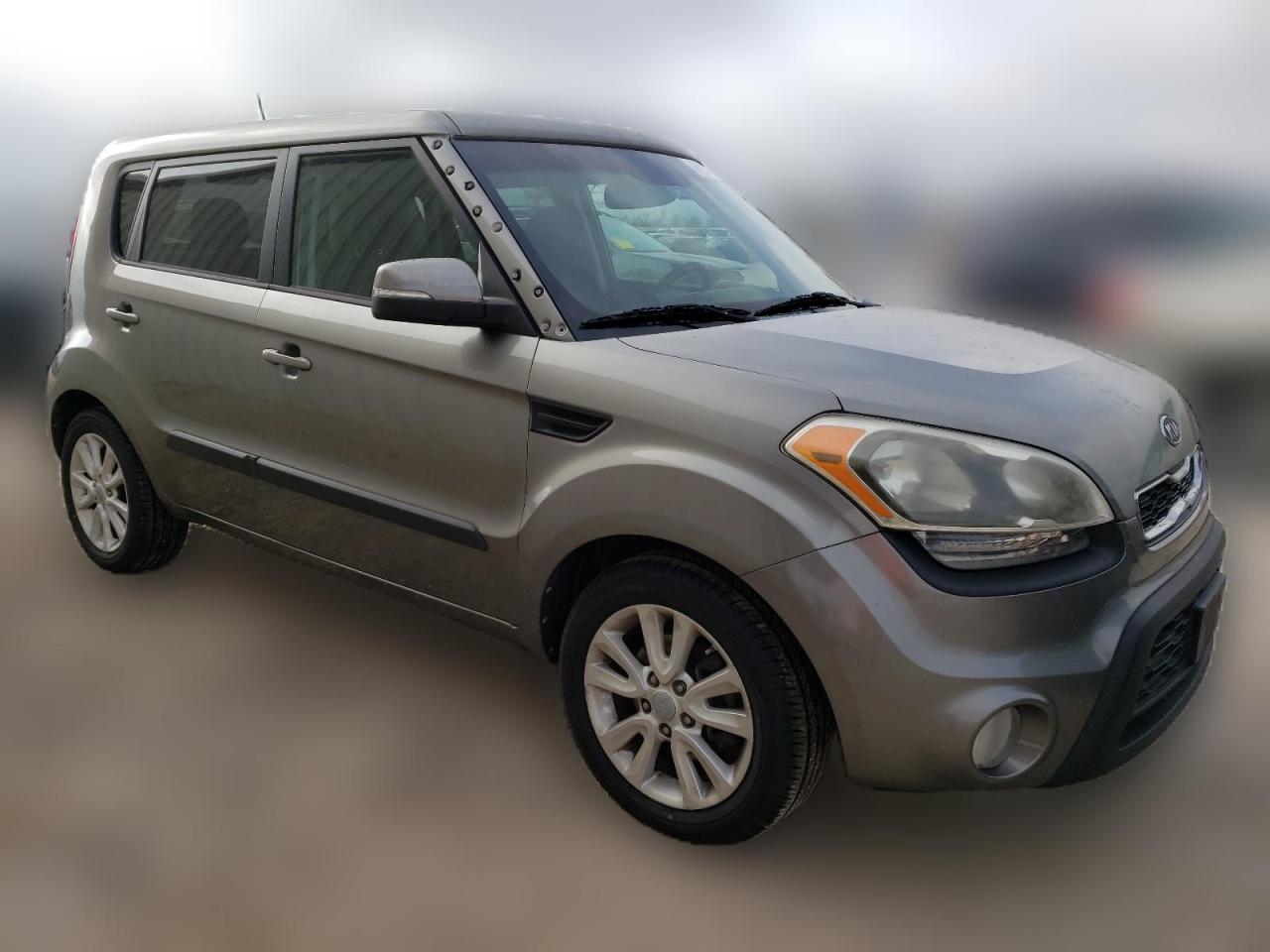 2012 Kia Soul + VIN: KNDJT2A66C7462827 Lot: 46128774