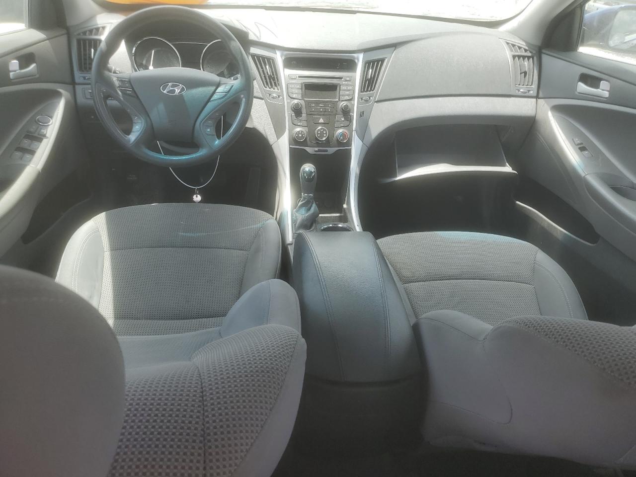 2014 Hyundai Sonata - Image 8