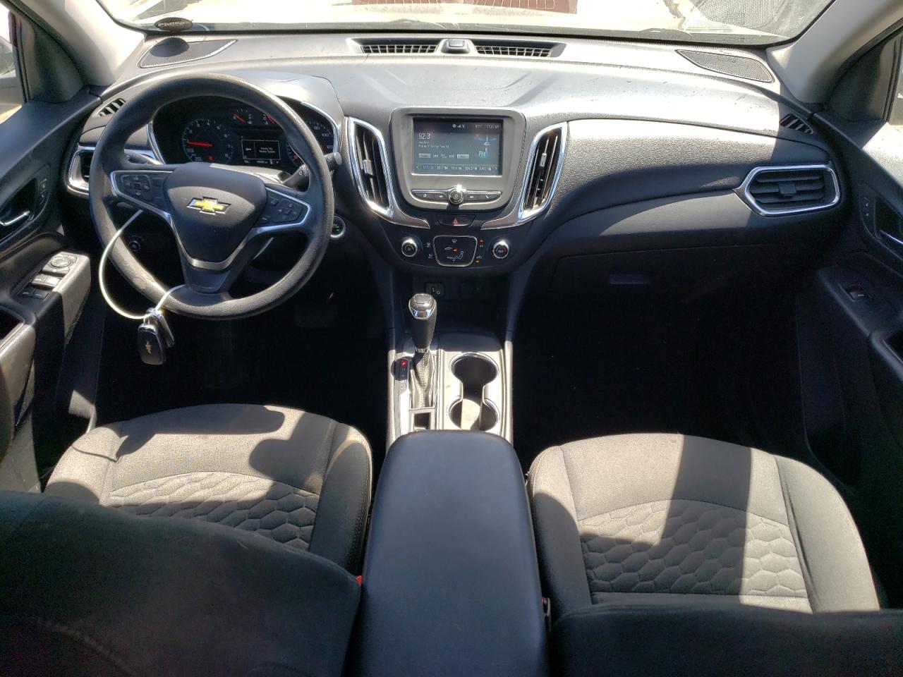 2GNAXJEV7J6279733 2018 Chevrolet Equinox Lt