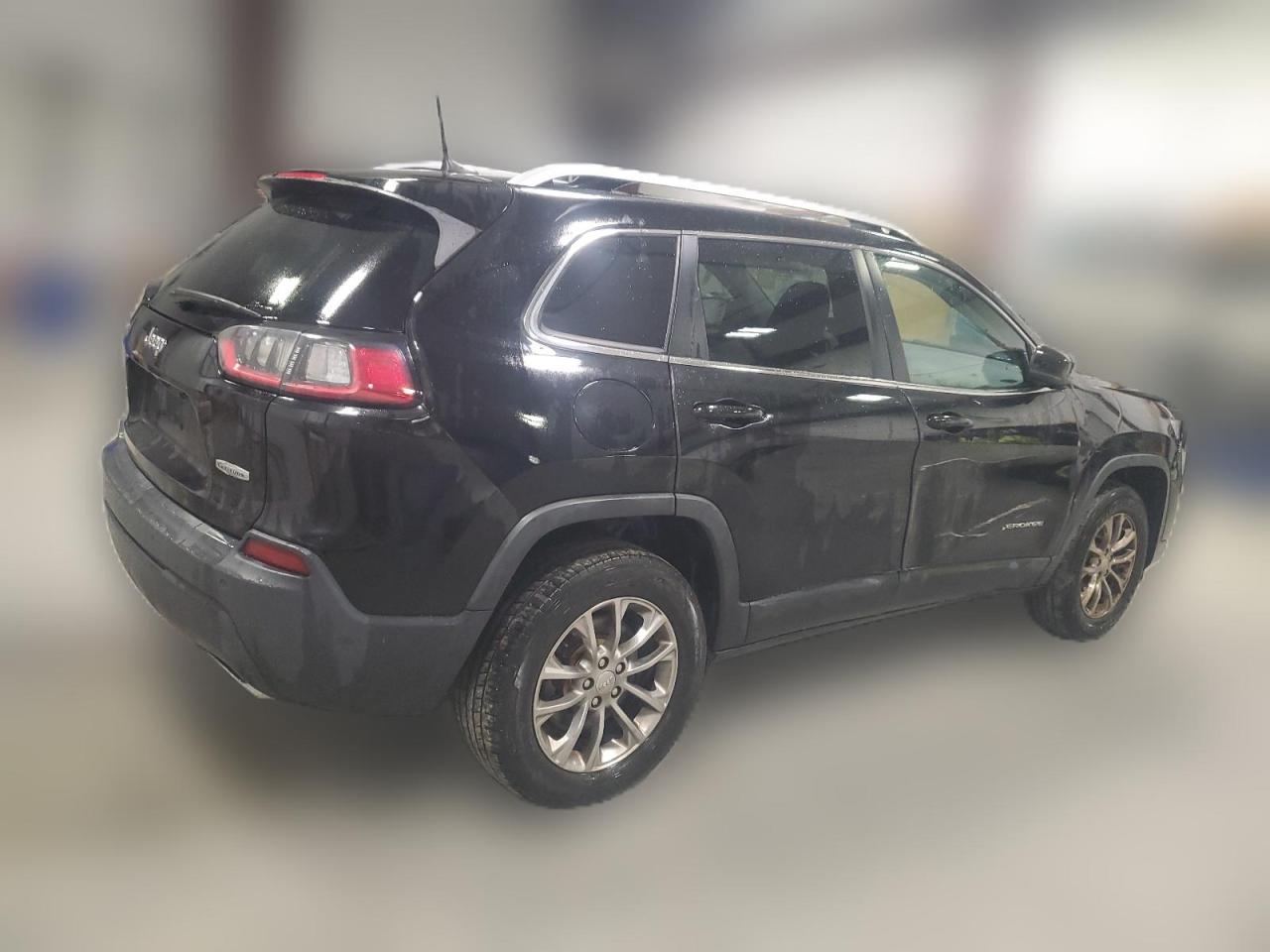 2019 Jeep Cherokee Latitude Plus VIN: 1C4PJMLX4KD223813 Lot: 60205754