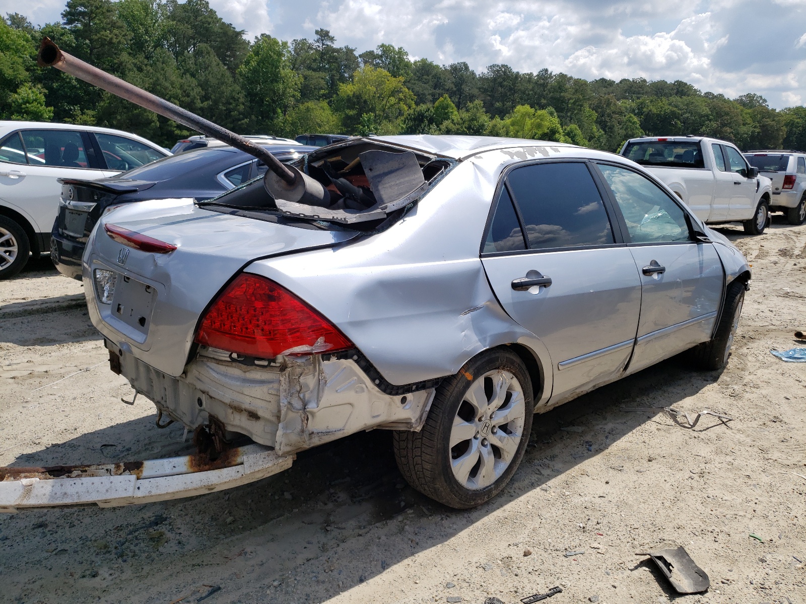 1HGCM56156A116670 2006 Honda Accord Value