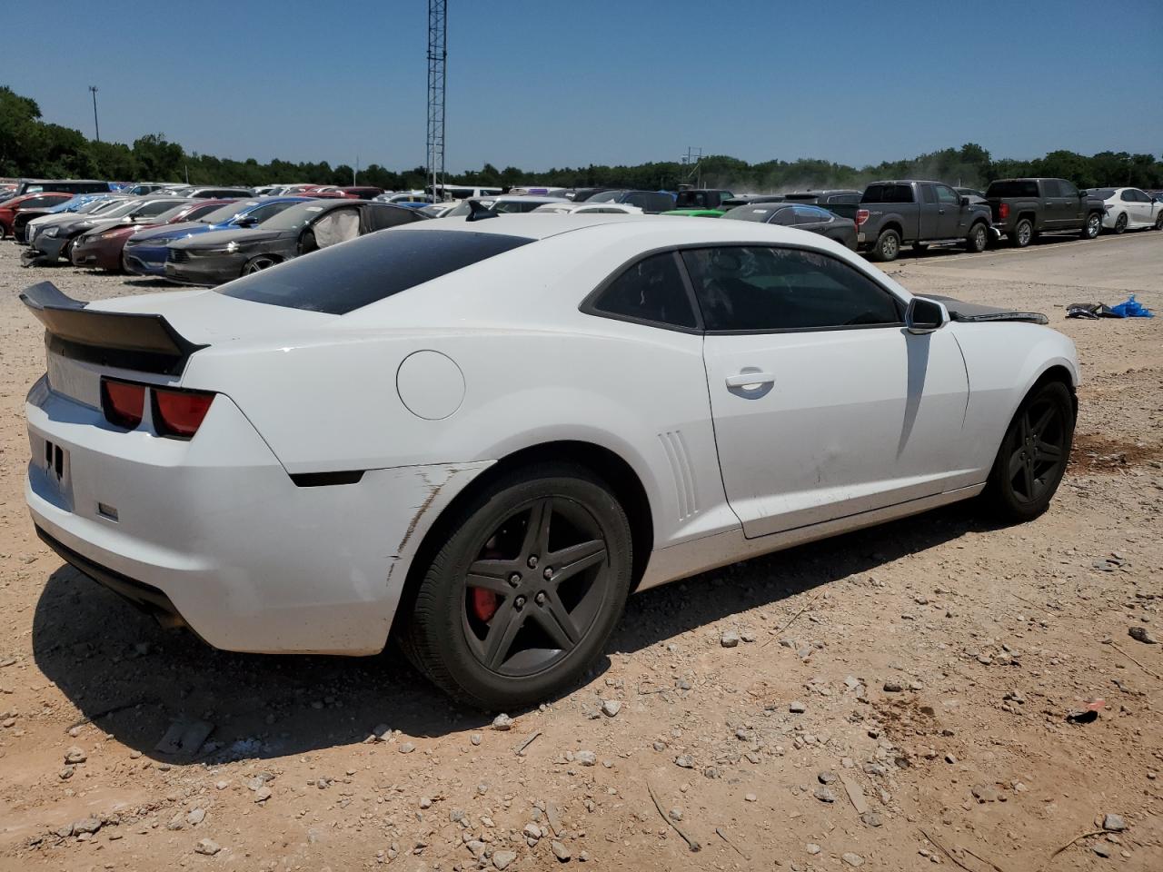 2011 Chevrolet Camaro - Image 3