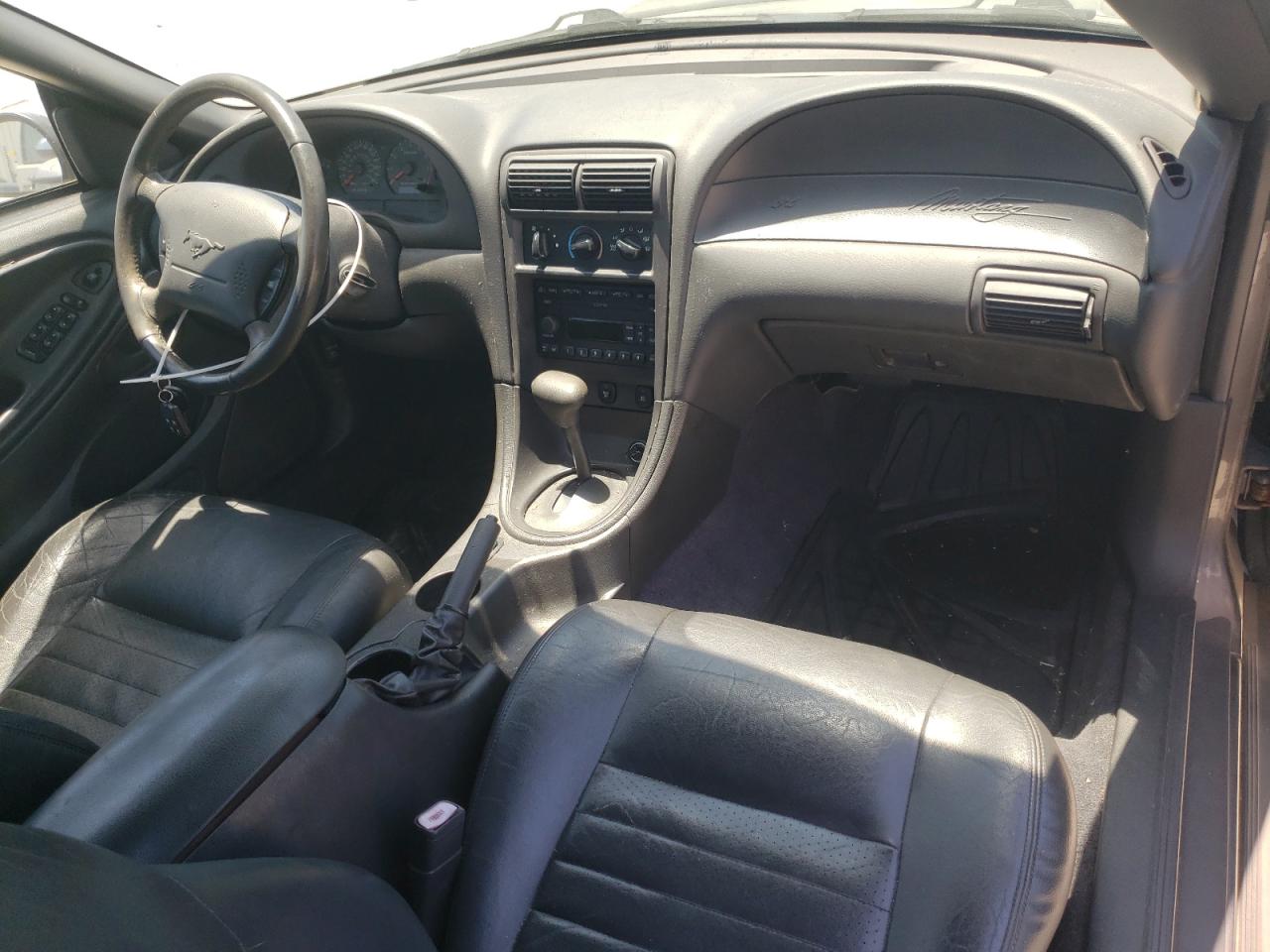 2004 Ford Mustang - Image 8