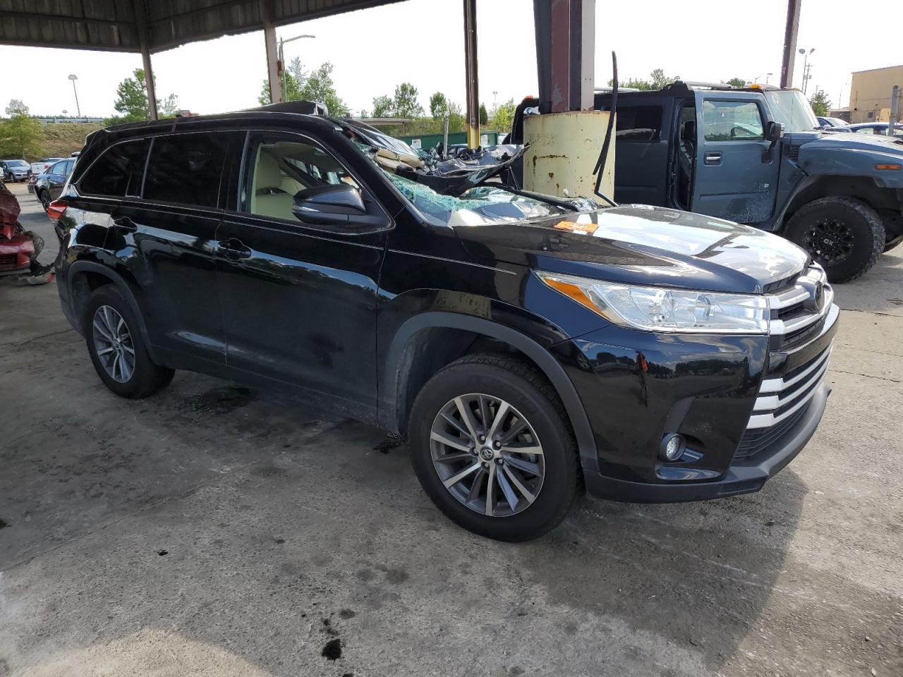 2018 Toyota Highlander Se VIN: 5TDKZRFHXJS281688 Lot: 59771484