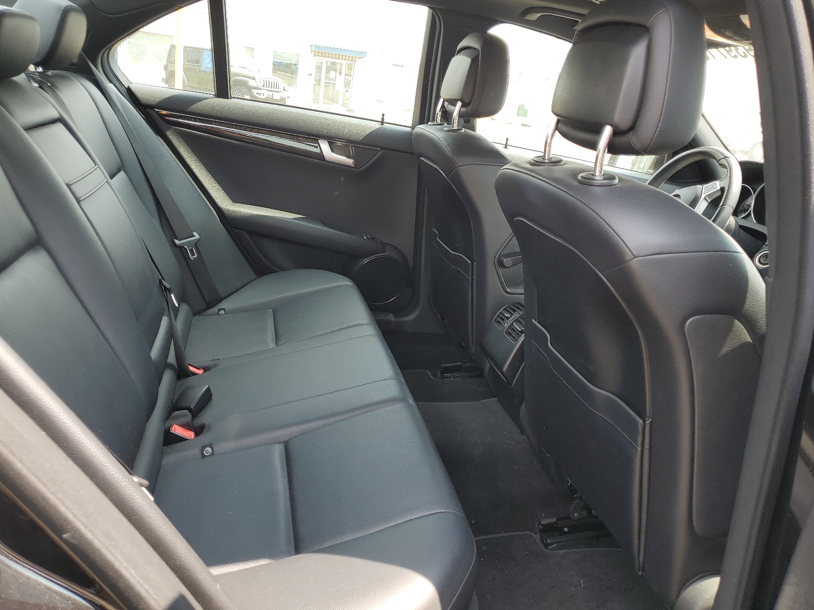 WDDGF8BB1CF940082 2012 Mercedes-Benz C 300 4Matic