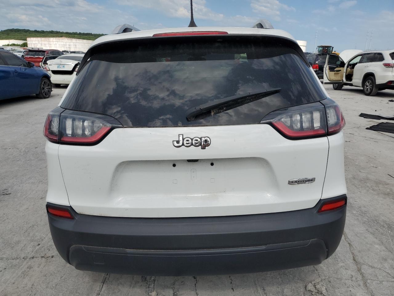 2019 Jeep Cherokee Latitude VIN: 1C4PJLCB3KD308057 Lot: 57455414