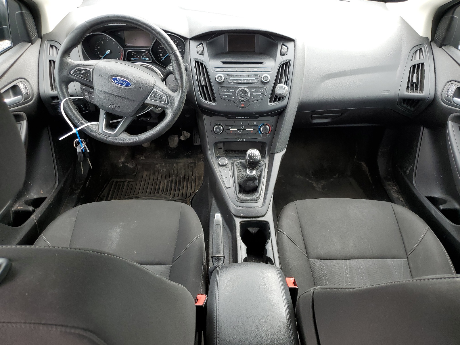 2015 Ford Focus Se vin: 1FADP3FE8FL290258