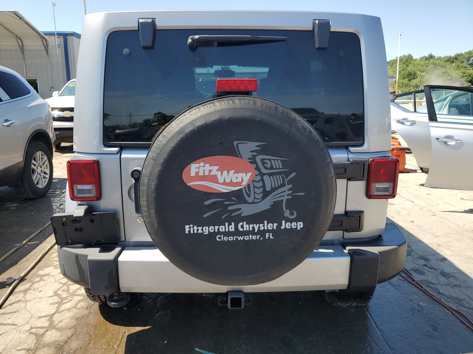 1C4BJWEG3EL136711 2014 Jeep Wrangler Unlimited Sahara