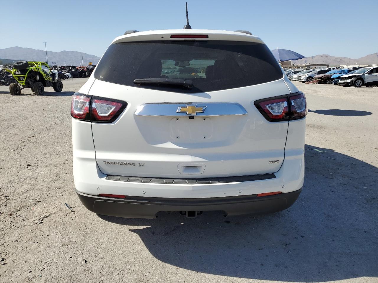 1GNKVHKD7HJ340185 2017 Chevrolet Traverse Lt 1GNKVHKD7HJ340185 2017 Chevrolet Traverse Lt