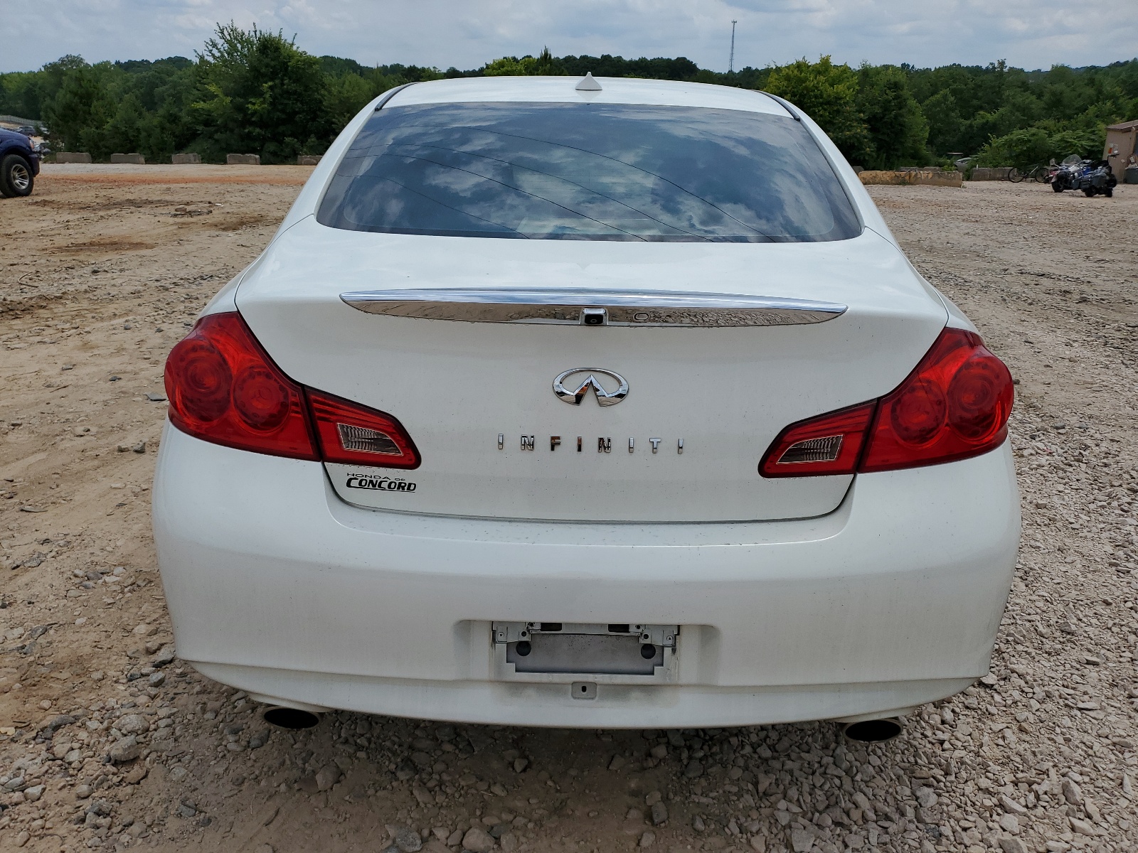 JN1DV6APXBM603652 2011 Infiniti G25 Base