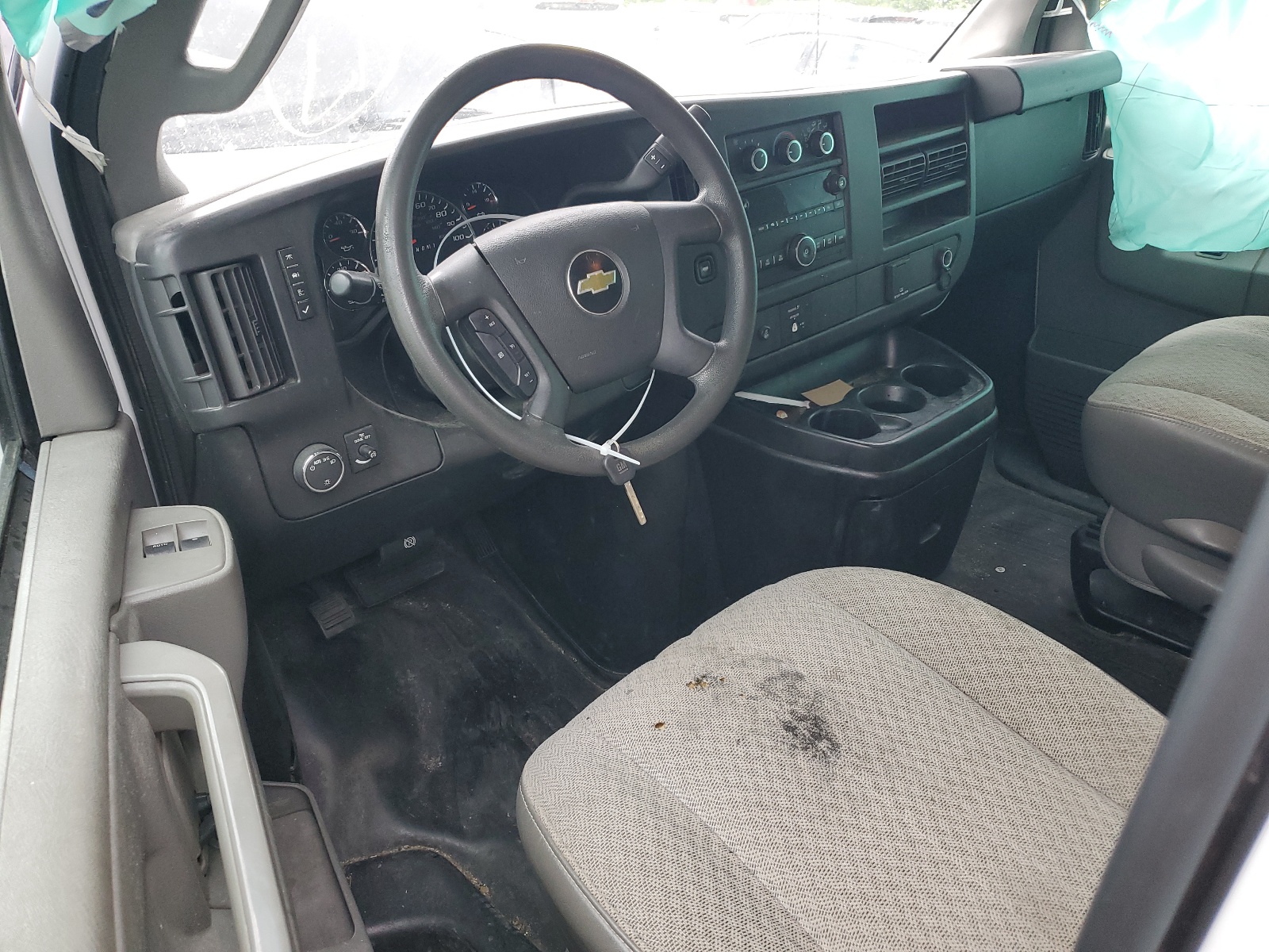 1GCZGGFGXH1170596 2017 Chevrolet Express G3500