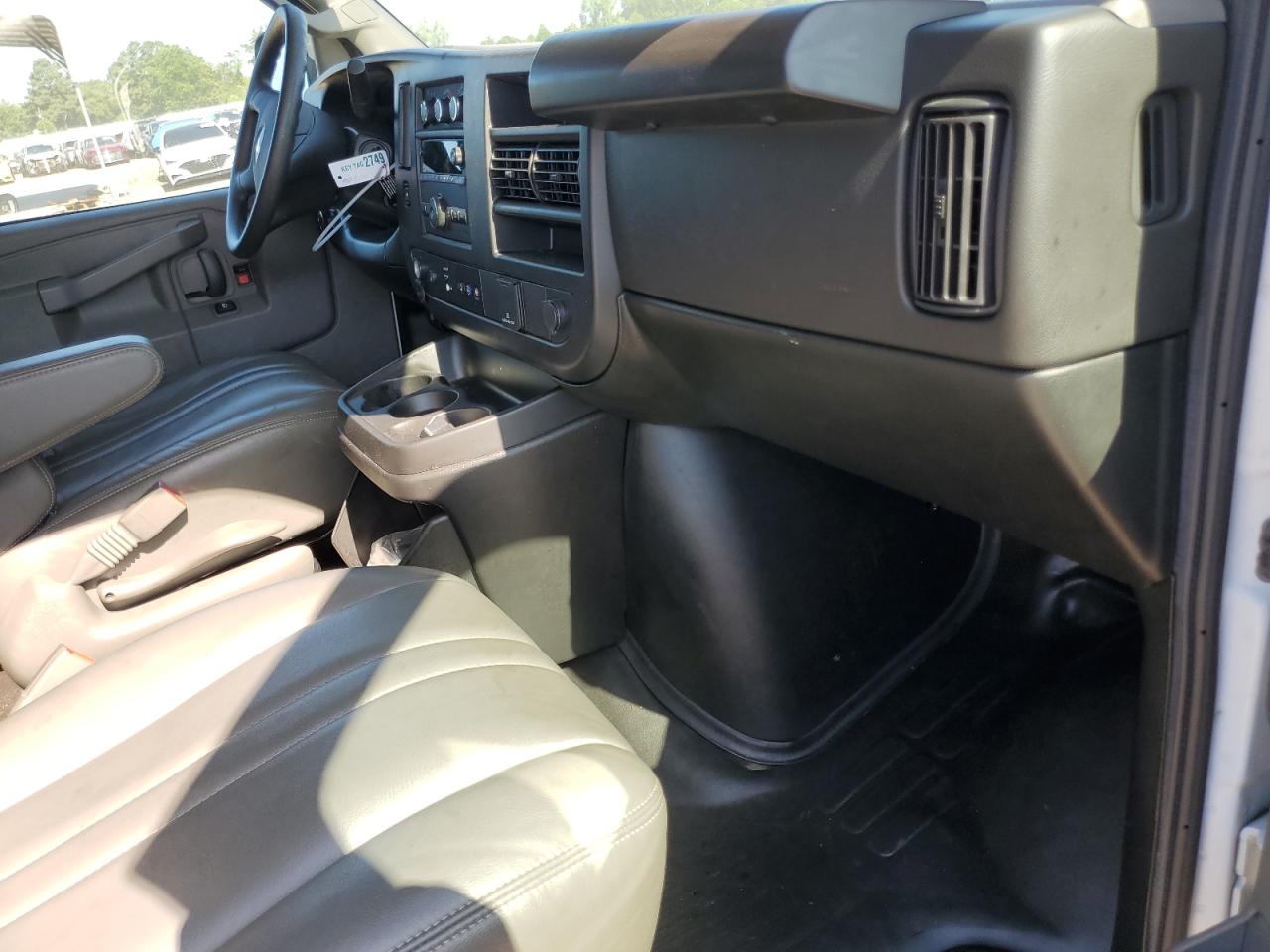 2022 Chevrolet Express G2500 VIN: 1GCWGAFP8N1219077 Lot: 60050774