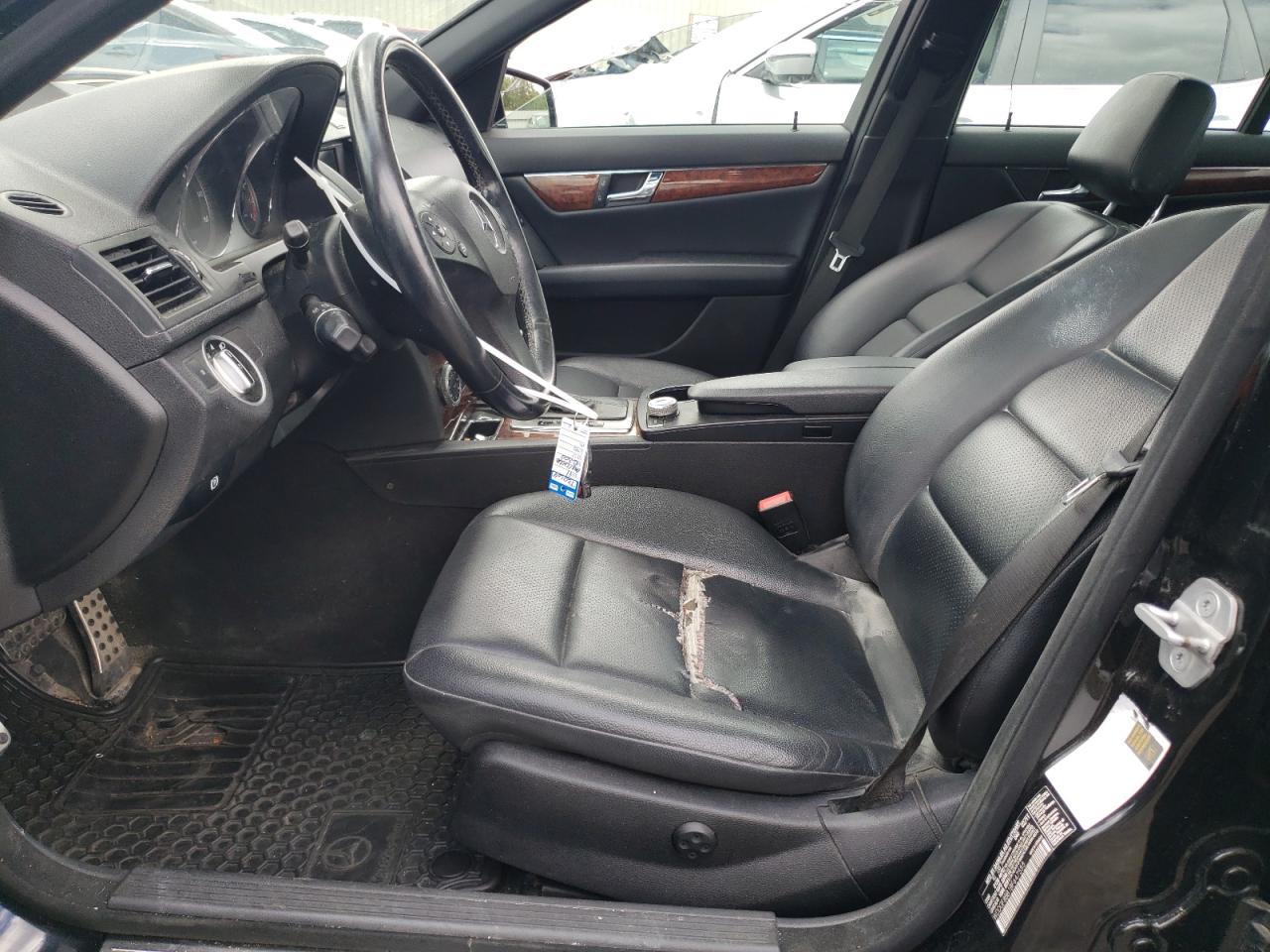 2011 Mercedes-Benz C 300 4Matic VIN: WDDGF8BB1BF647555 Lot: 55793664