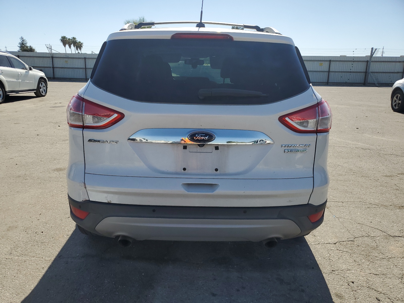 1FMCU0J91EUB99358 2014 Ford Escape Titanium