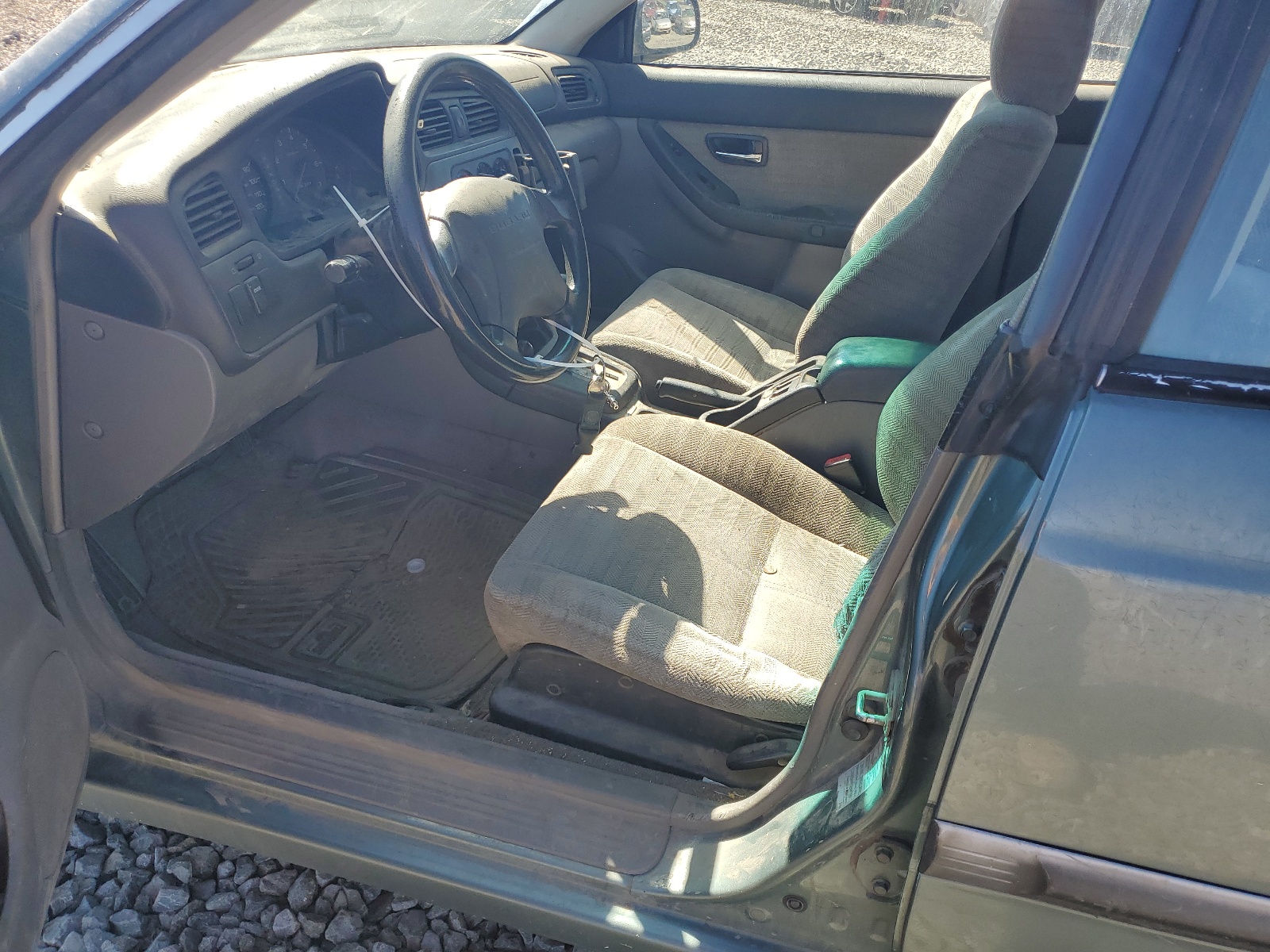 4S3BE6355Y7215641 2000 Subaru Legacy L