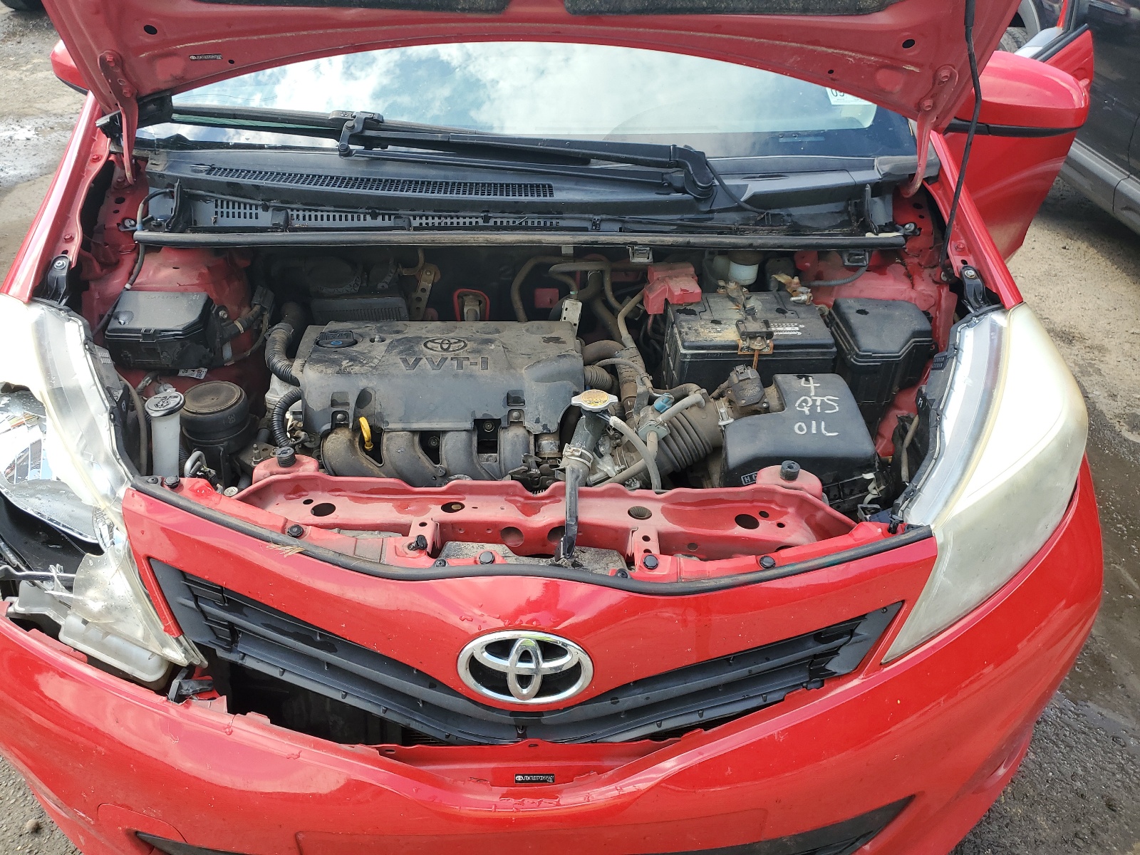 JTDKTUD37CD515621 2012 Toyota Yaris