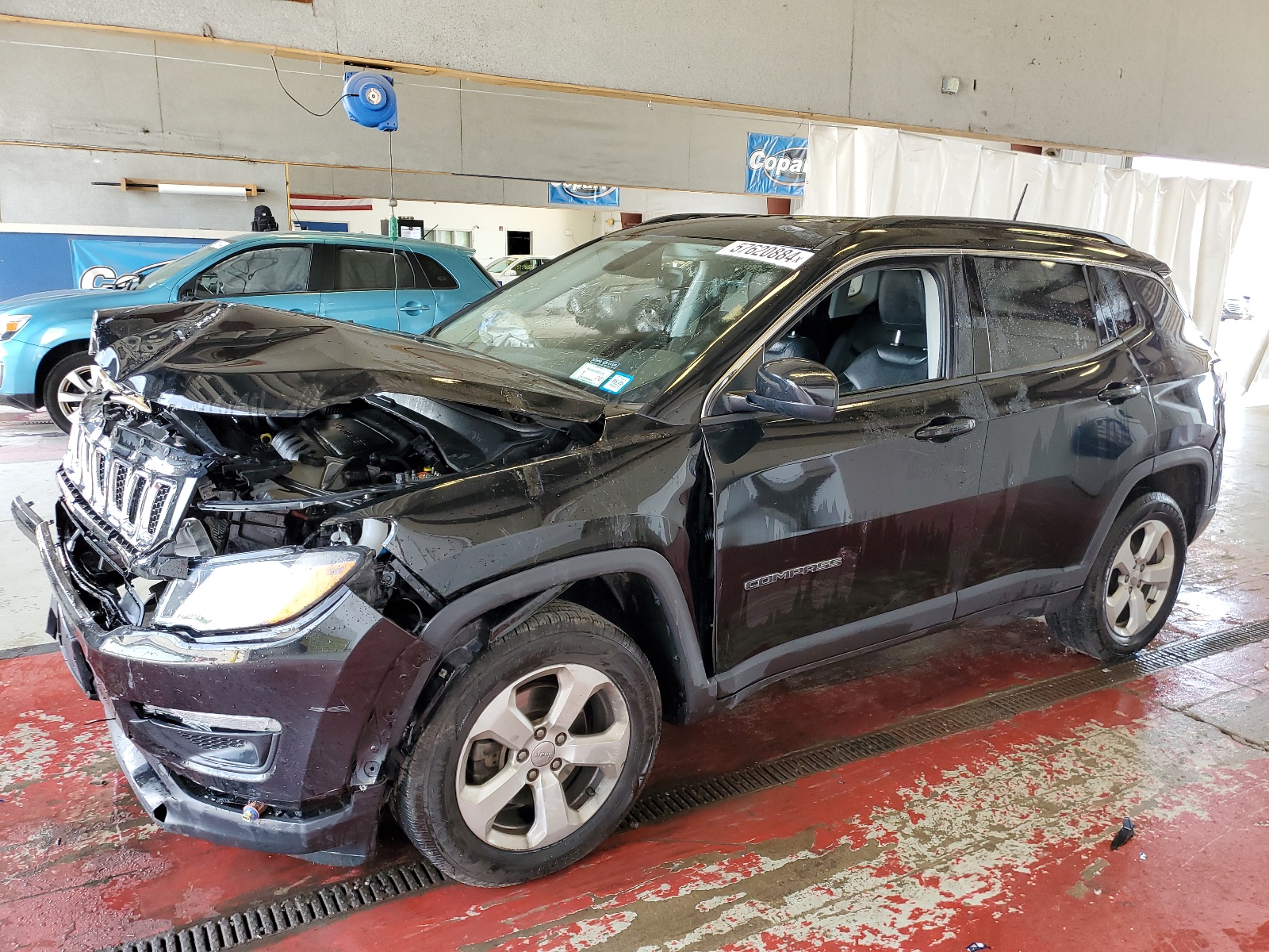 2018 Jeep Compass Latitude vin: 3C4NJDBB8JT167851