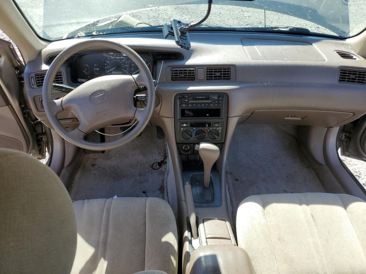 1999 Toyota Camry Ce VIN: 4T1BG22K2XU530712 Lot: 60481814