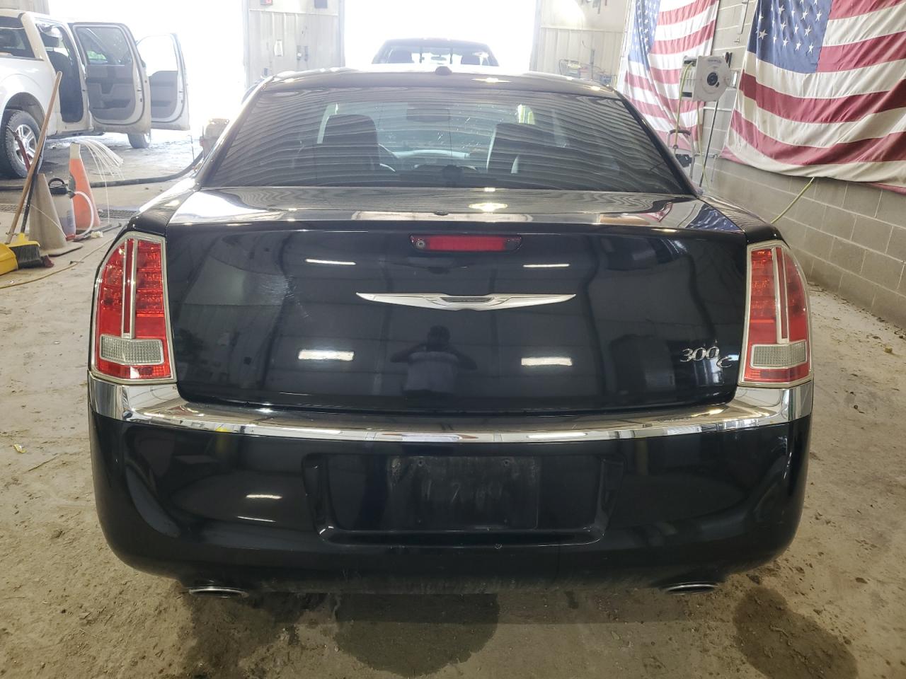 2012 Chrysler 300C VIN: 2C3CCAET6CH251235 Lot: 57326614