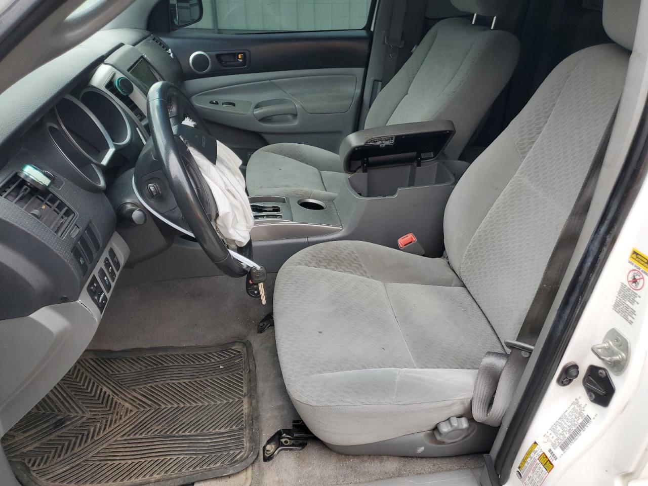 2010 Toyota Tacoma - Image 7