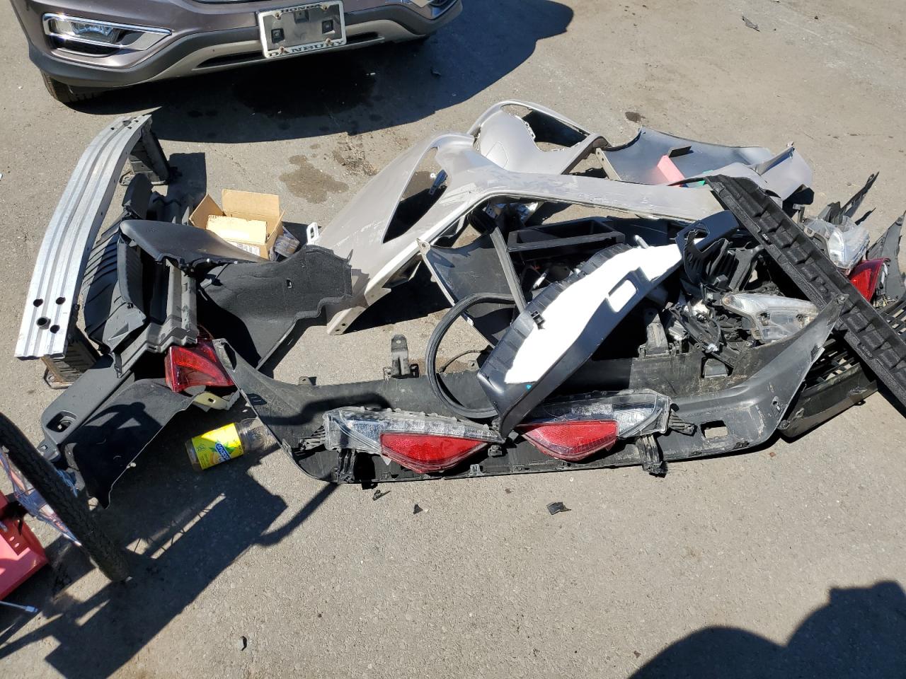 2018 Toyota Prius Prime VIN: JTDKARFP3J3083793 Lot: 60845854