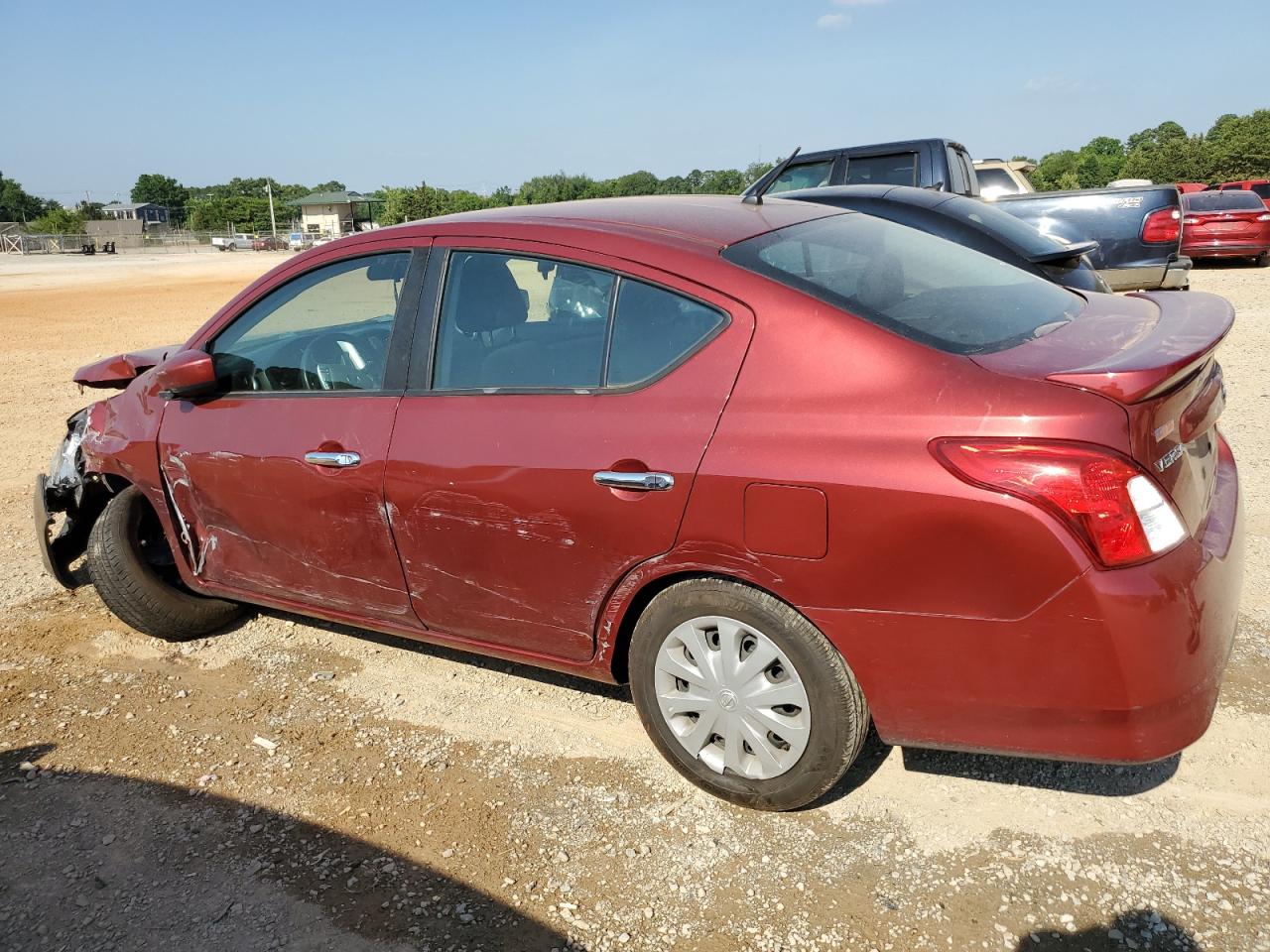 2018 Nissan Versa - Image 2