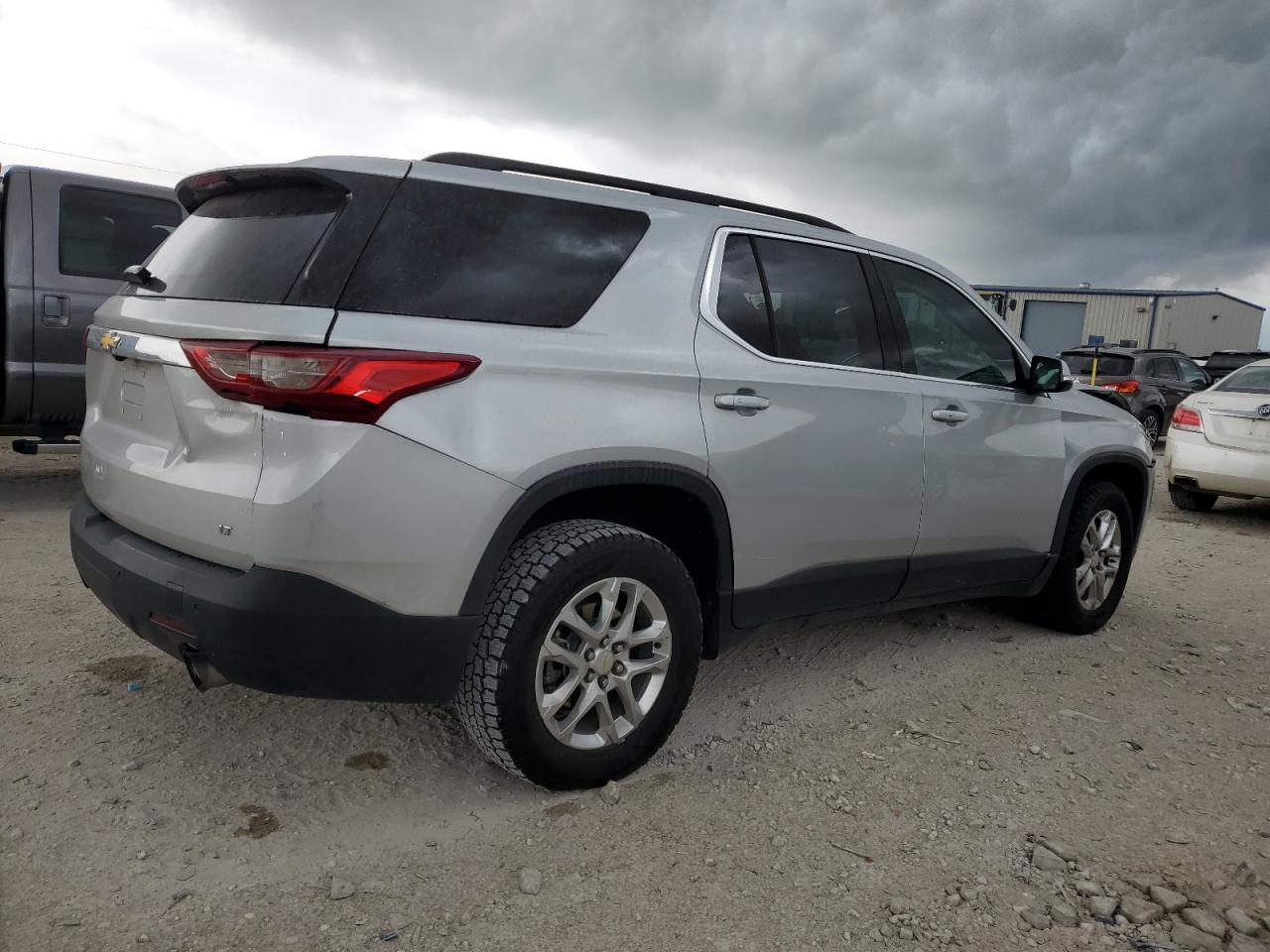 2020 Chevrolet Traverse - Image 3