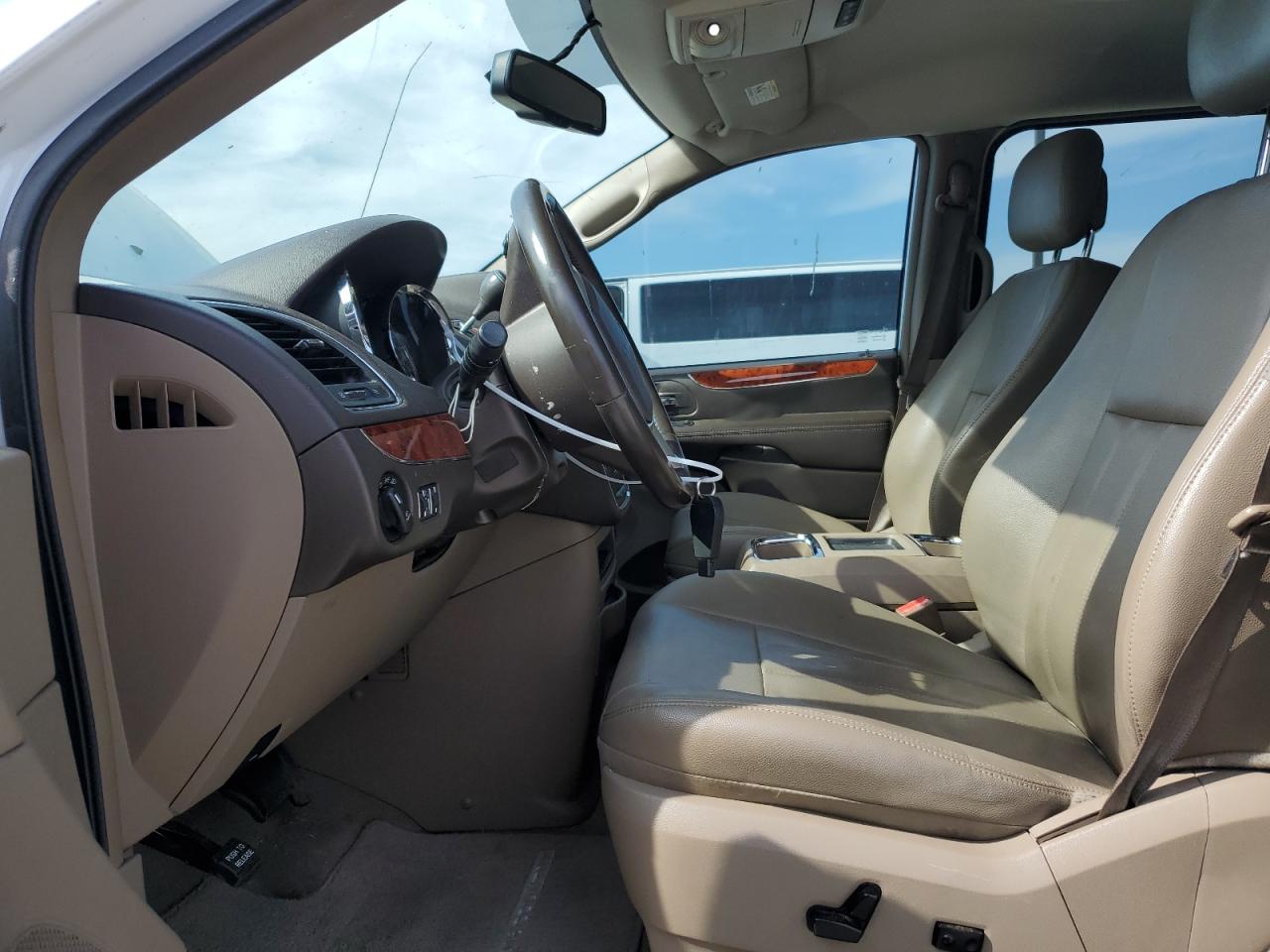 2016 Chrysler Town & Country Touring VIN: 2C4RC1BG3GR155933 Lot: 59446414