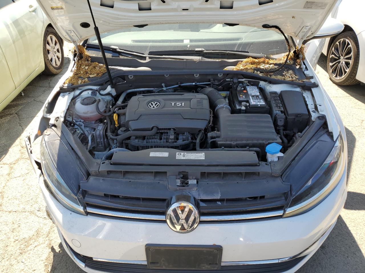 2019 Volkswagen Golf - Image 11