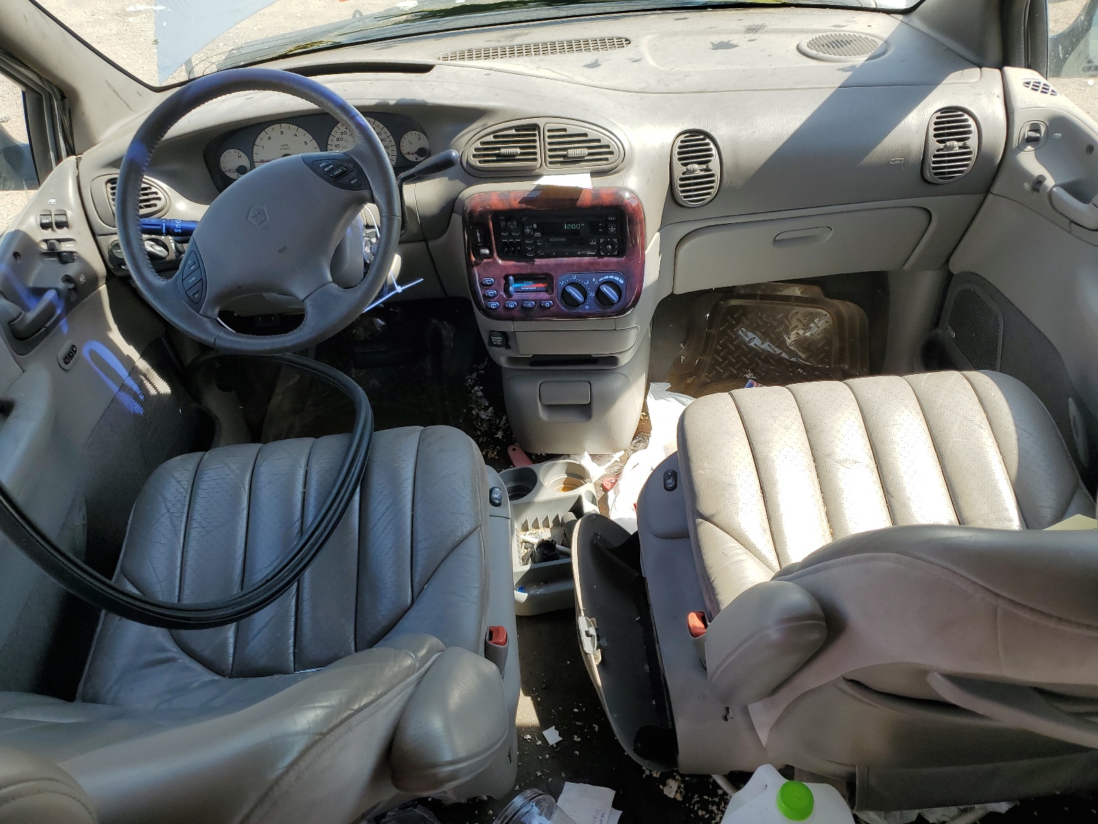 1C4GP64LXYB545639 2000 Chrysler Town & Country Limited