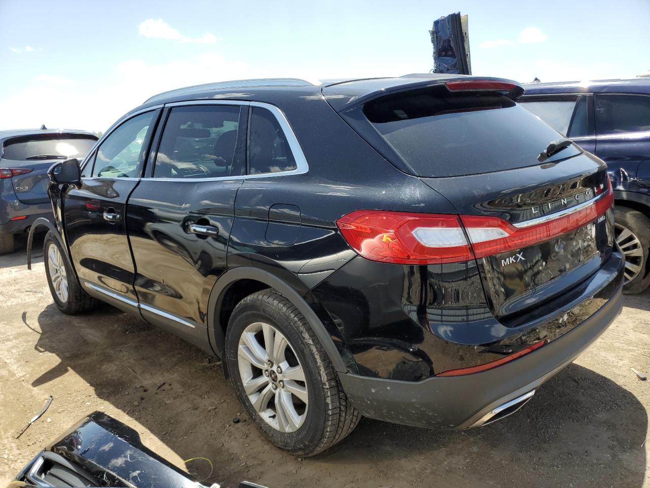 2016 Lincoln MKX - Image 2