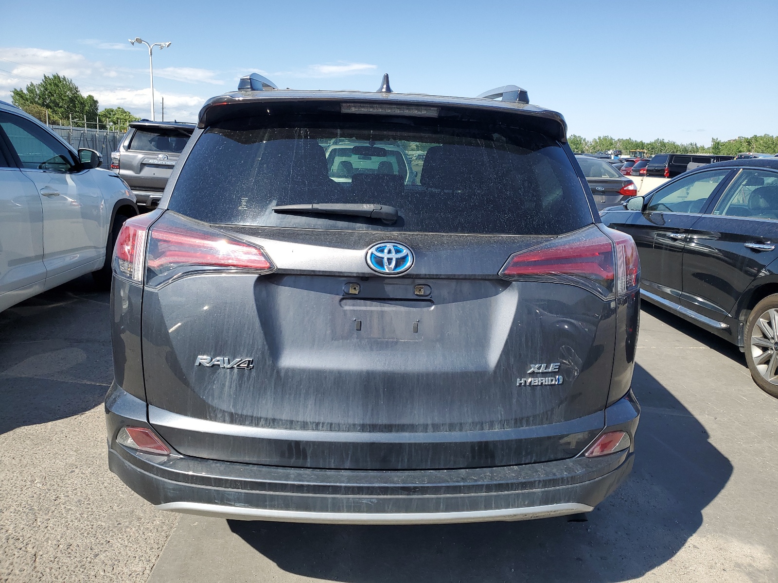 JTMRJREV6GD011990 2016 Toyota Rav4 Hv Xle