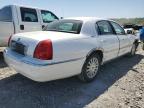 2004 Lincoln Town Car Executive იყიდება Cahokia Heights-ში, IL - Front End