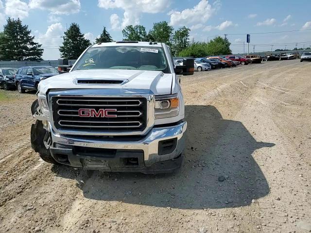 2018 GMC Sierra K2500 Heavy Duty VIN: 1GT12REY3JF239770 Lot: 60255744