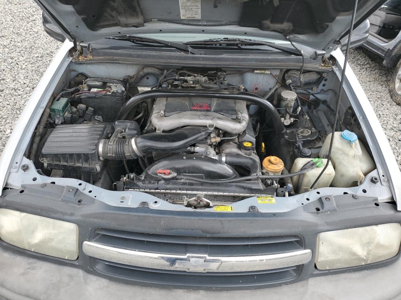 2001 Chevrolet Tracker Zr2 VIN: 2CNBJ734716934559 Lot: 60664464