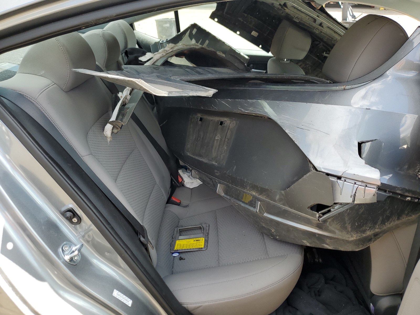 KMHD74LF5KU758038 2019 Hyundai Elantra Se