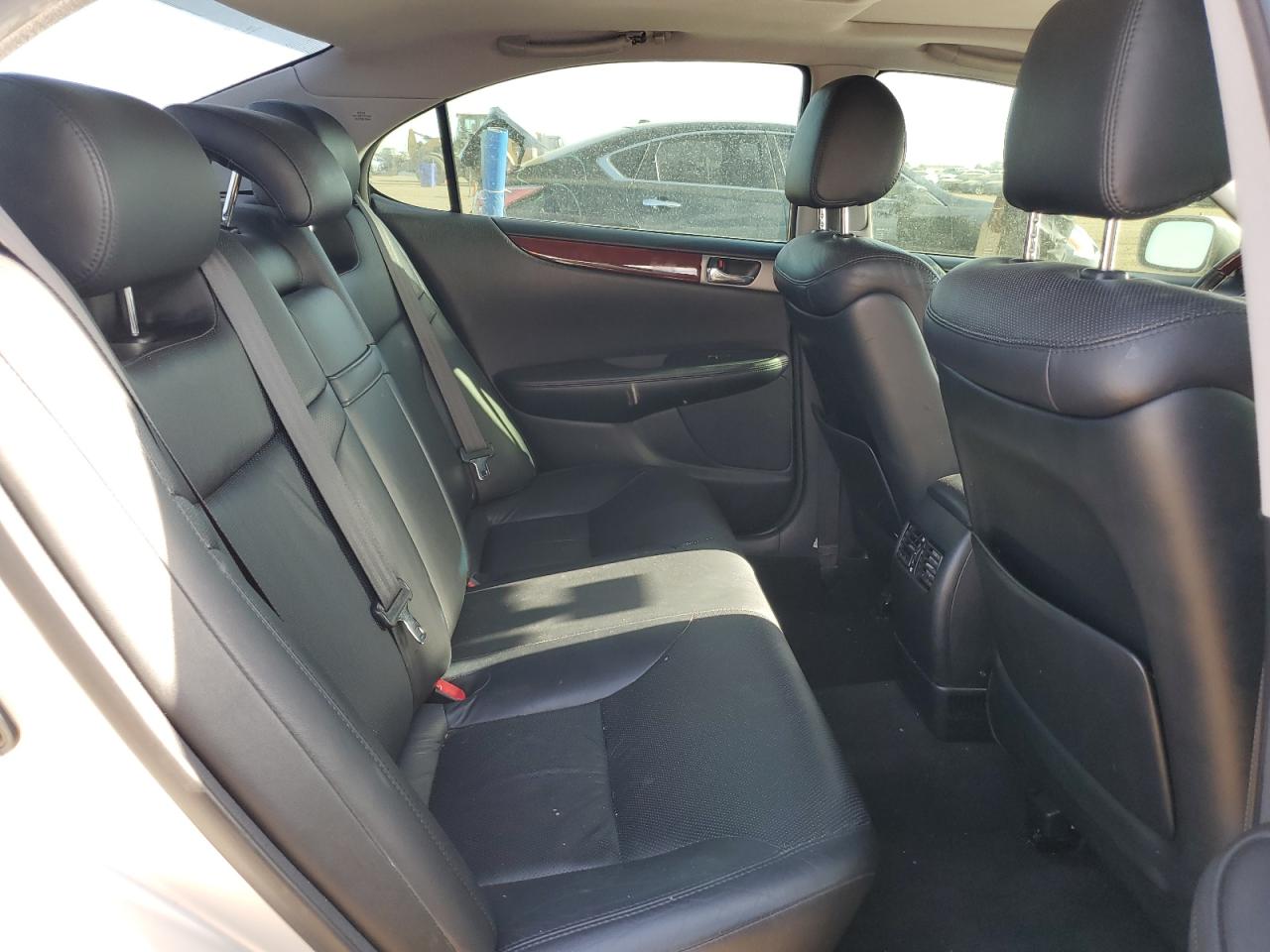 2005 Lexus Es 330 VIN: JTHBA30G955087538 Lot: 59699154